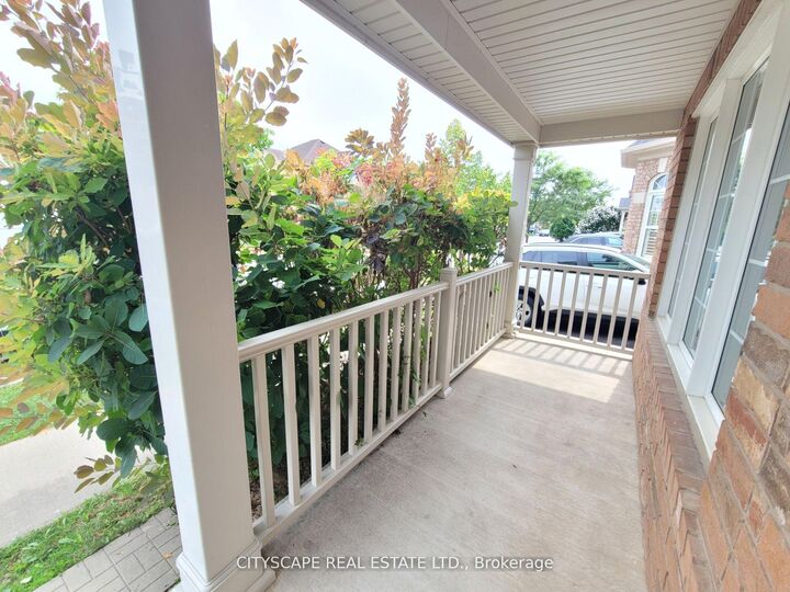 Property Photo:  219 McGinnis Crescent  ON L9T 0X9 