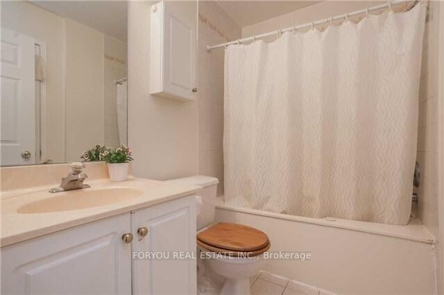 Photo de la propriété: 29 Rosebank Drive 903 ON M1B 5Y7