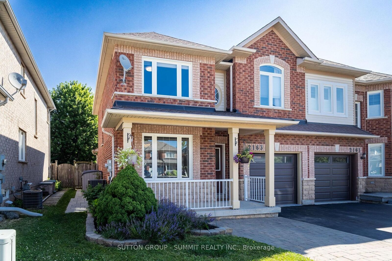 Property Photo: 2163 Sutton Drive ON L7L 7K5