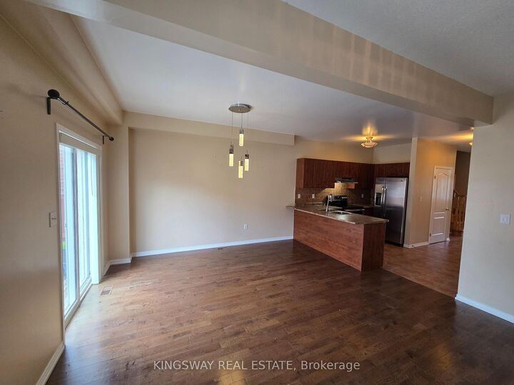 Property Photo:  28 Tidemore Heights  ON L8E 0B7 