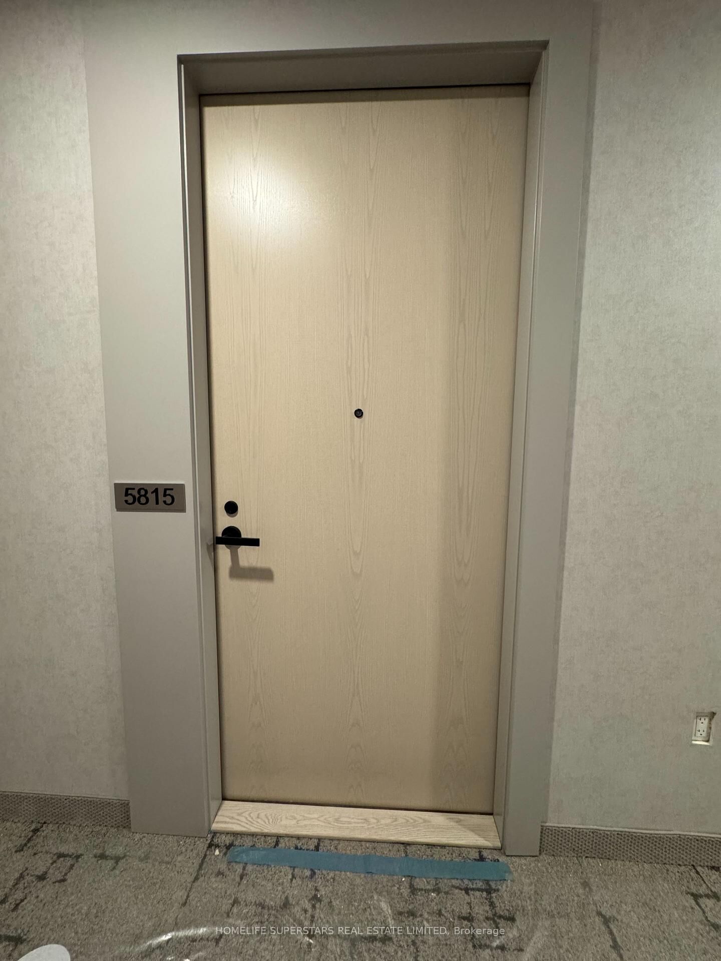 Photo de la propriété: 225 Commerce Street 5815 ON L4K 0R1