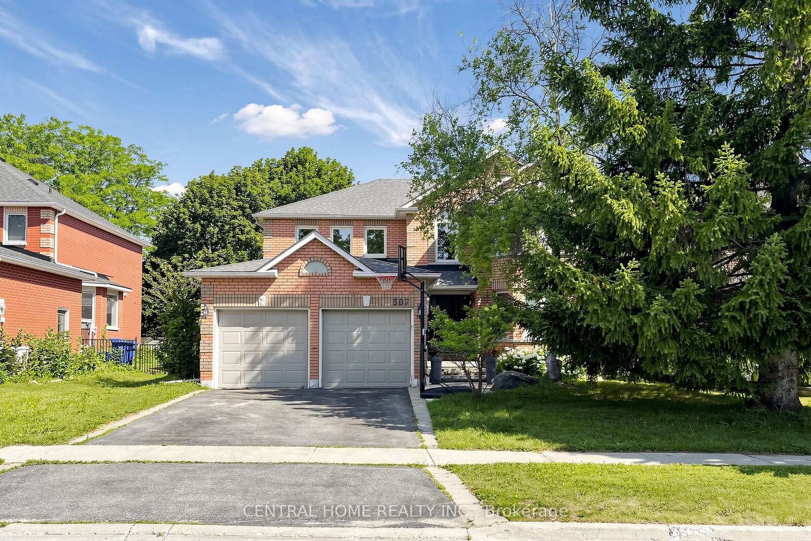 Property Photo: 307 Alex Doner Drive Basement Unit 2 ON L3X 1G5
