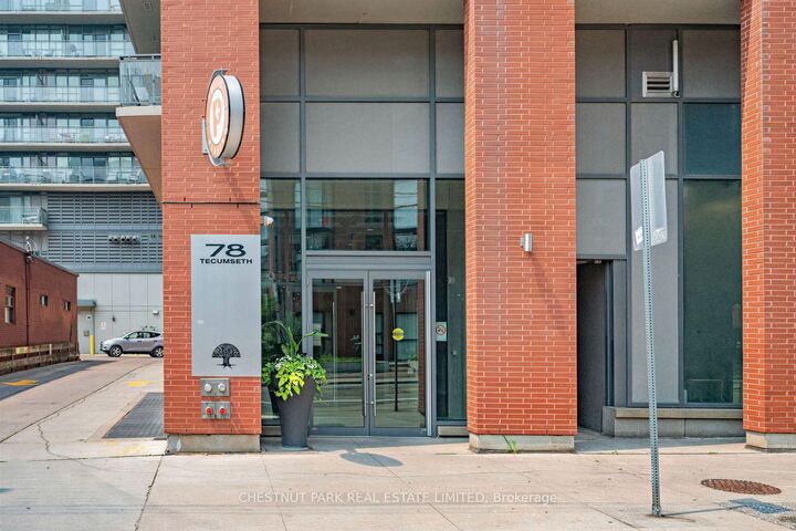 Property Photo:  78 Tecumseth Street 703  ON M5V 0A9 