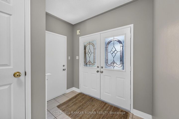Photo de la propriété: 61 Darling Crescent ON L9R 1P5