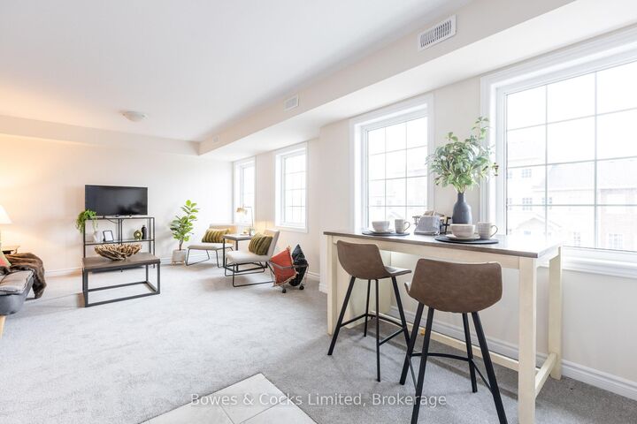 48 Maple Avenue 201 — photo 1