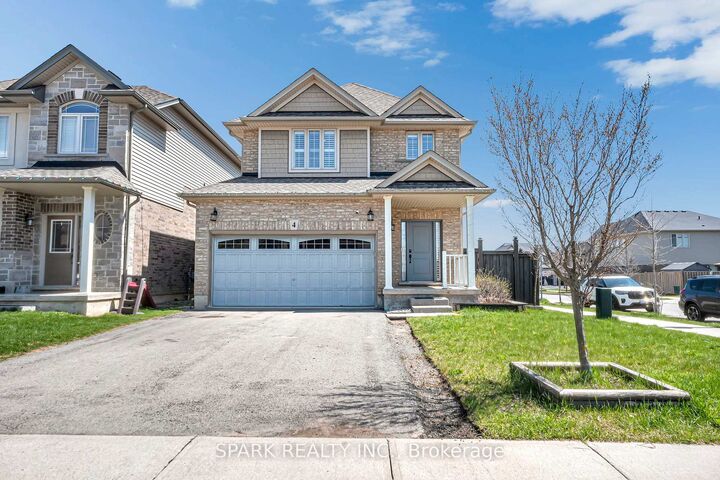 4 Cutts Crescent — photo 1