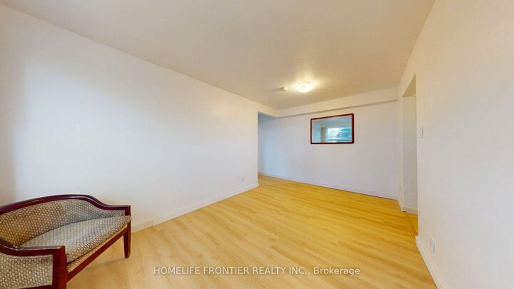 Property Photo: 1110 Weston Road #2 ON M6N 3S4