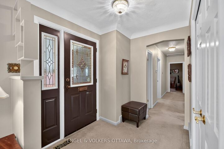 Property Photo:  783 Wingate Drive  ON K1G 1S2 