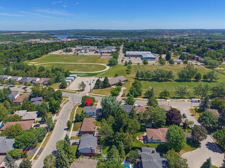 Photo de la propriété: 39 Amelia Street ON L9W 3K7