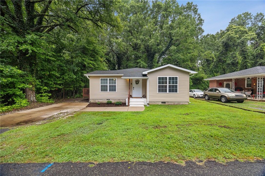 Property Photo: 109 Boyce Circle SC 29627