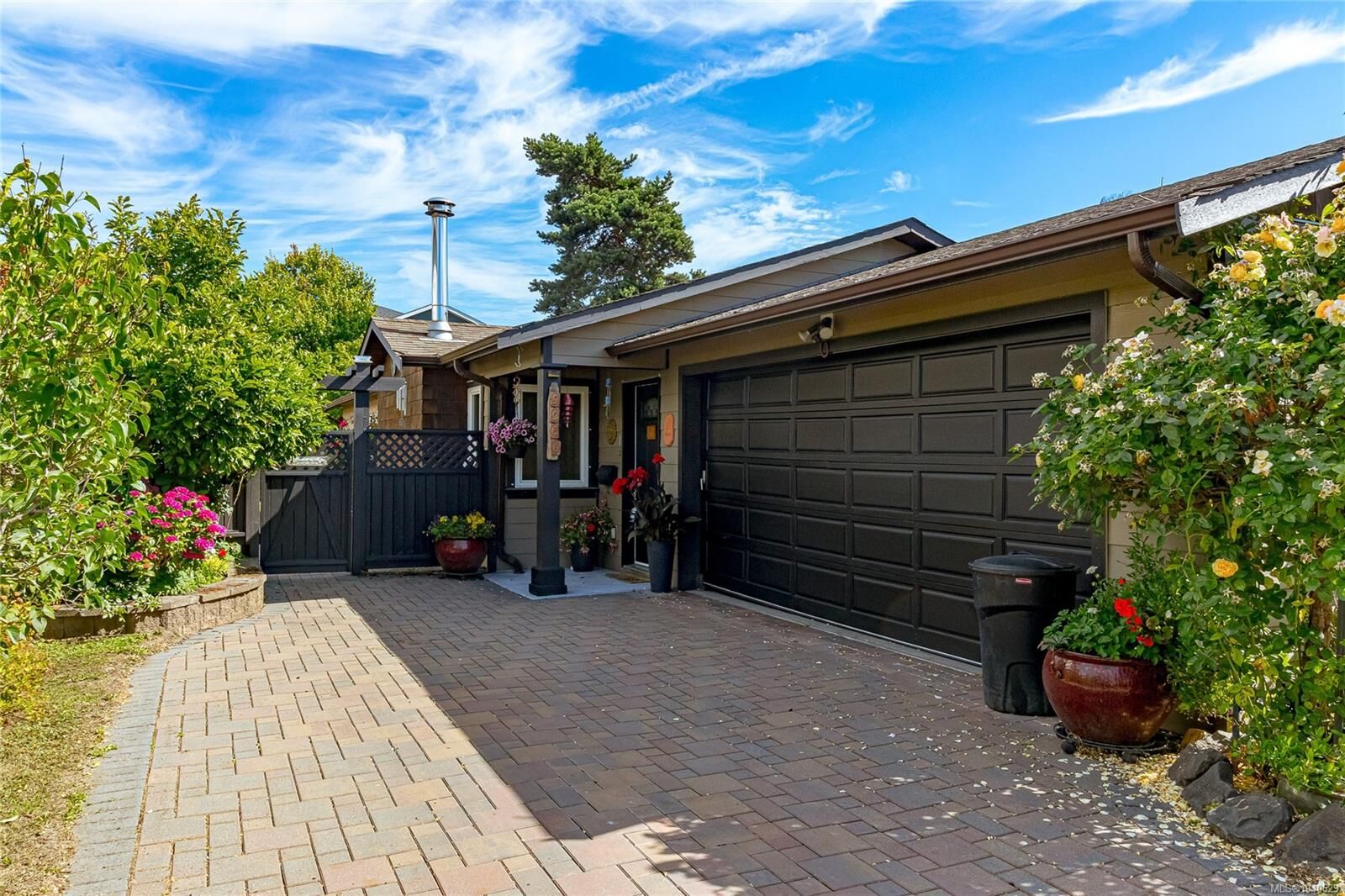 Property Photo:  9960 Swiftsure Pl  BC V8L 4E4 