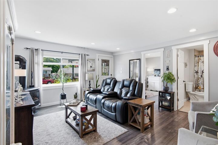 Property Photo:  4853 Gertrude St  BC V9Y 6K6 