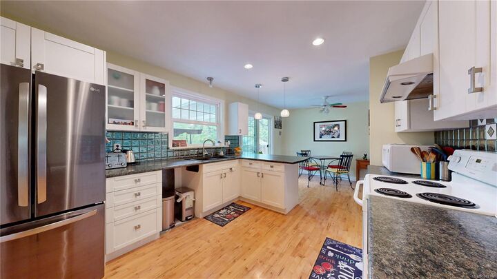 Property Photo: 683 Montague Rd BC V9R 3G4