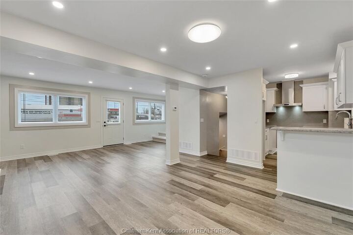 Property Photo: 248 Park Avenue East ON N7M 3V9