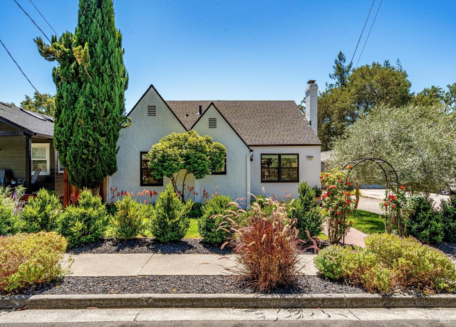 Property Photo: 610 La Verne Avenue CA 95404