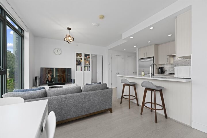 Property Photo: 518 Whiting Way 404 BC V3J 0H7