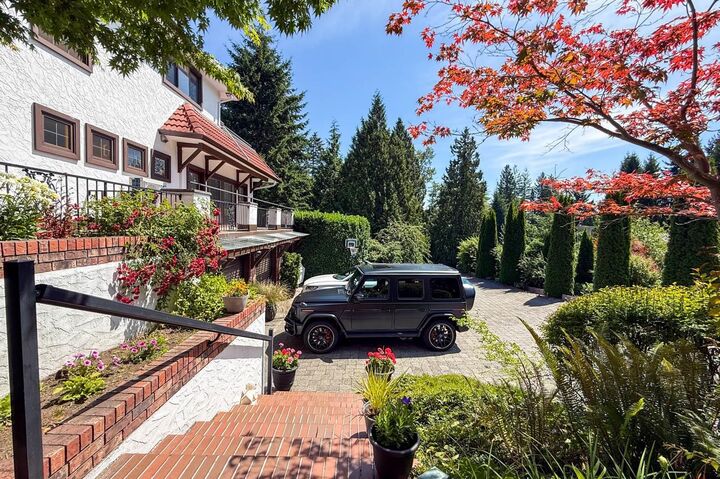 Property Photo: 1249 Chartwell Place BC V7S 2S2