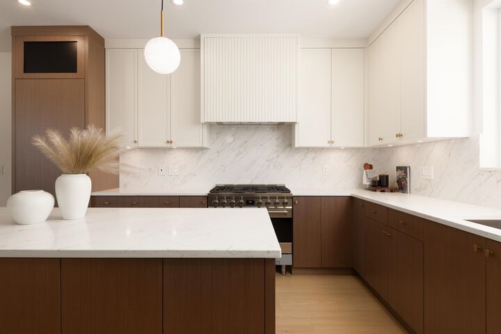 Property Photo: 6525 Dufferin Avenue 2 BC V5H 3T2