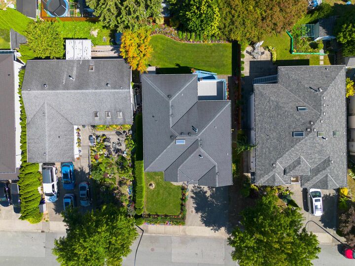 Property Photo:  20389 121 B Avenue  BC V2X 2Z5 