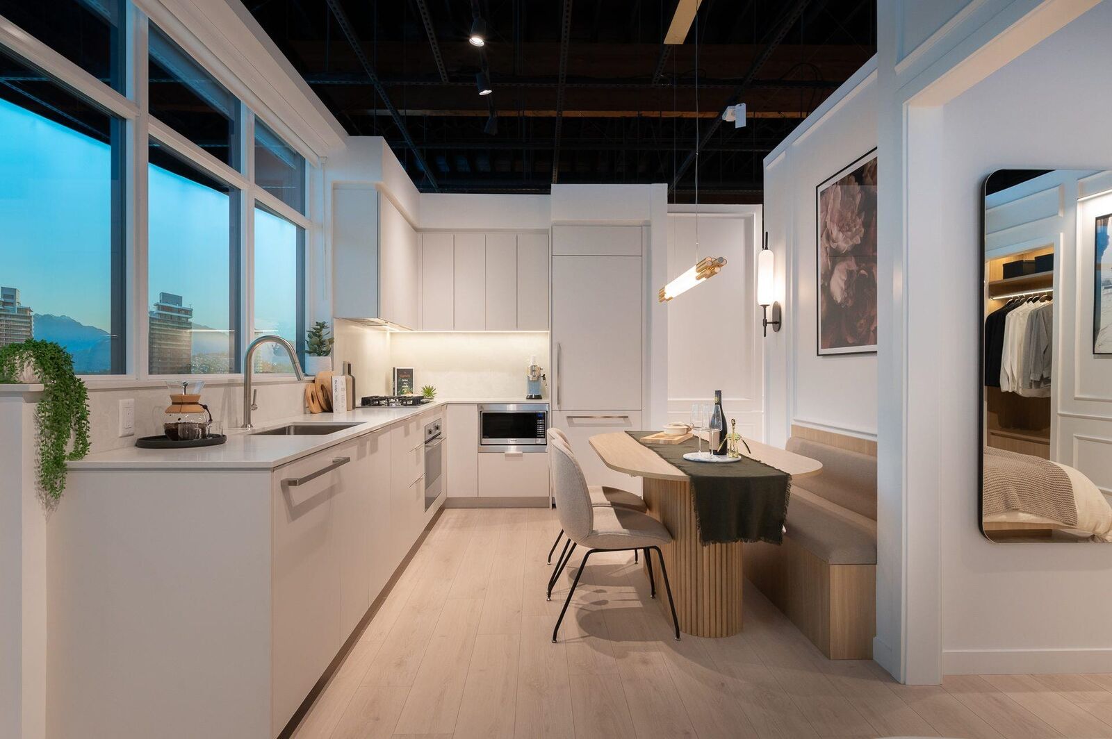 Property Photo: 4538 Dawson Street 3402 BC V5C 4C1