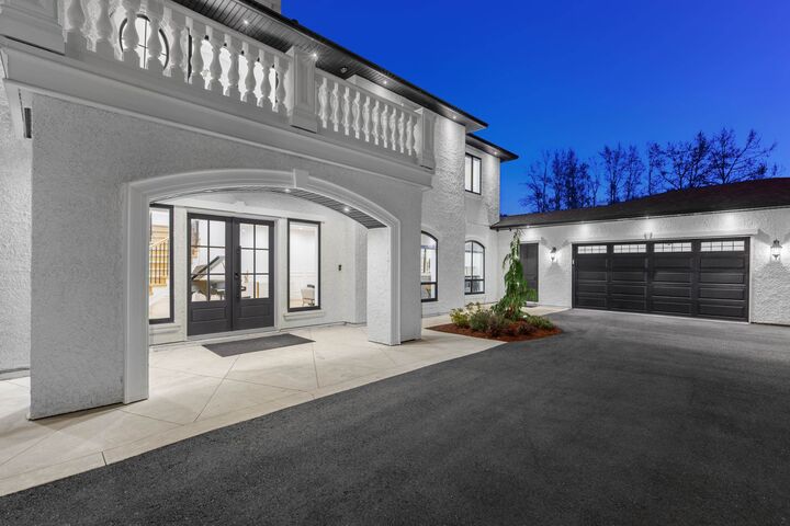 Property Photo: 606 202 Street 2 BC V2Z 1V7
