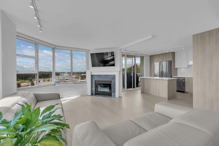 Property Photo:  412 Twelfth Street 504  BC V3M 6R2 