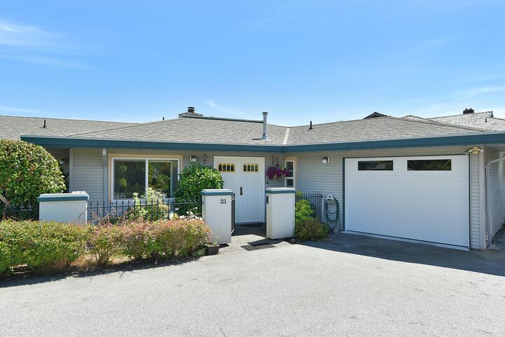 Property Photo: 544 Eaglecrest Drive 21 BC V0N 1V8