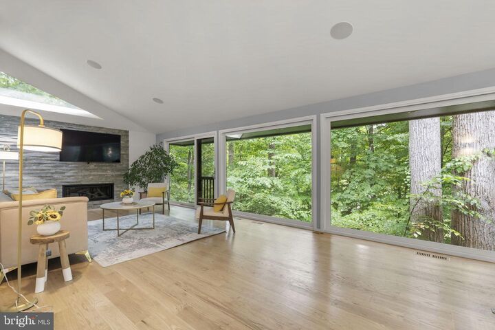 Property Photo:  5517 Mohican Road  MD 20816 