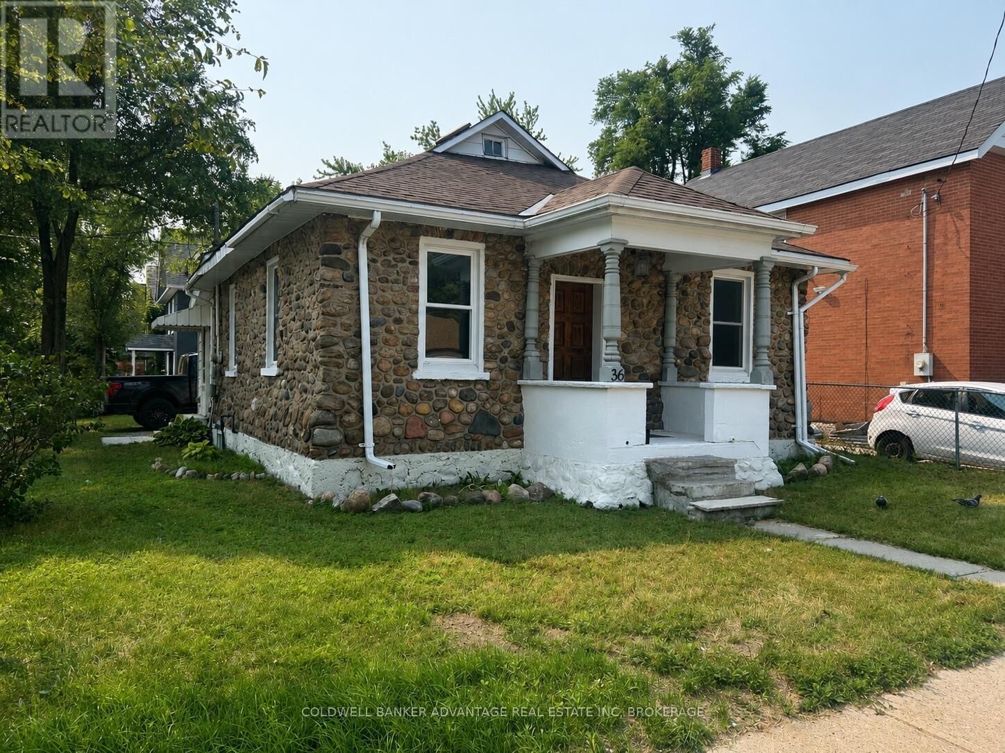 Property Photo: 36 Sanford Street ON L4N 3C2