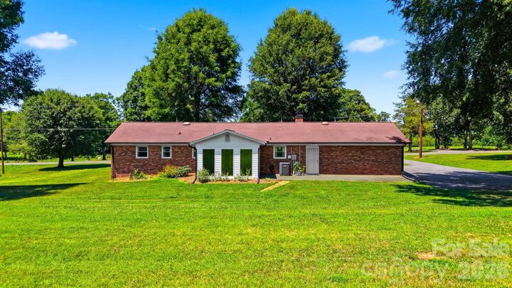 Property Photo: 256 Liberty Church Road NC 28681