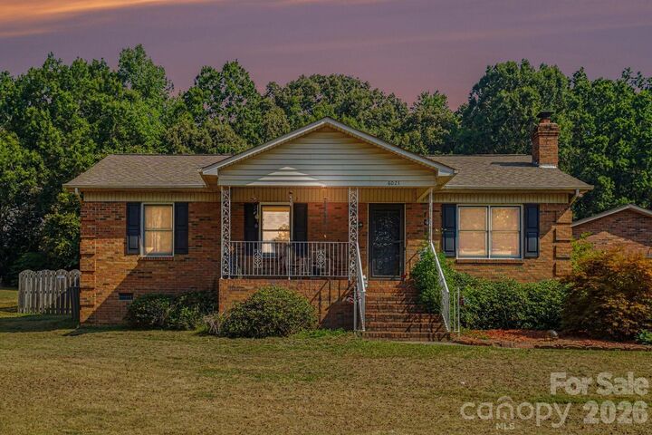 Property Photo: 6021 Greyfield Drive NC 28110