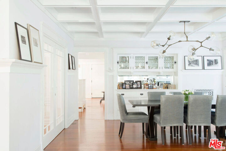 Property Photo:  147 Fraser Ave  CA 90405 