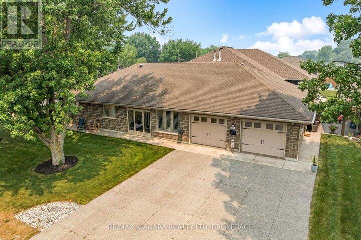 Property Photo: 611 Sugarloaf Street ON L3K 0A3