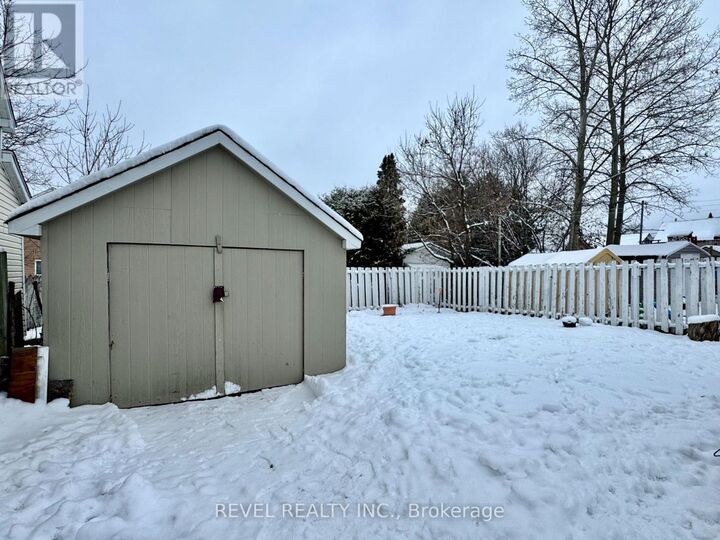 Property Photo: 54 Windsor Avenue ON P4N 3A9