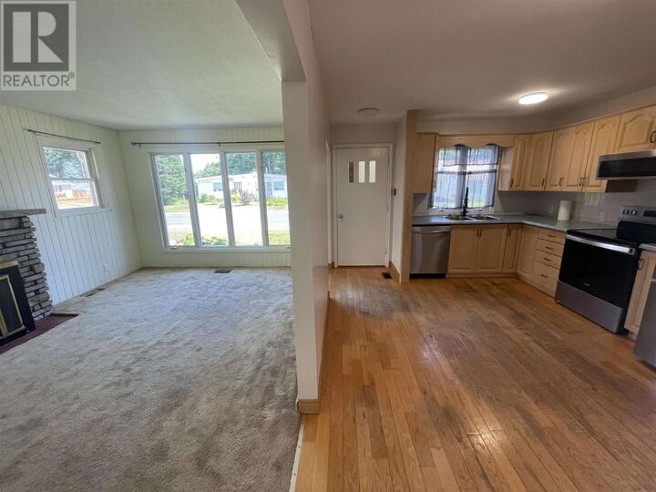 Property Photo: 174 Axmith Ave ON P5A 1C1