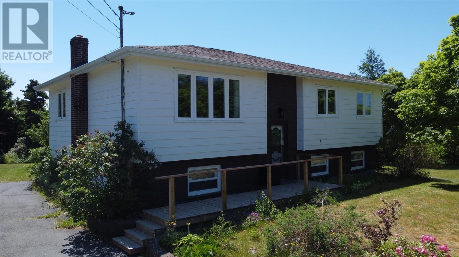 Property Photo:  4 Spruce Hill Estates  NL A1W 5M4 