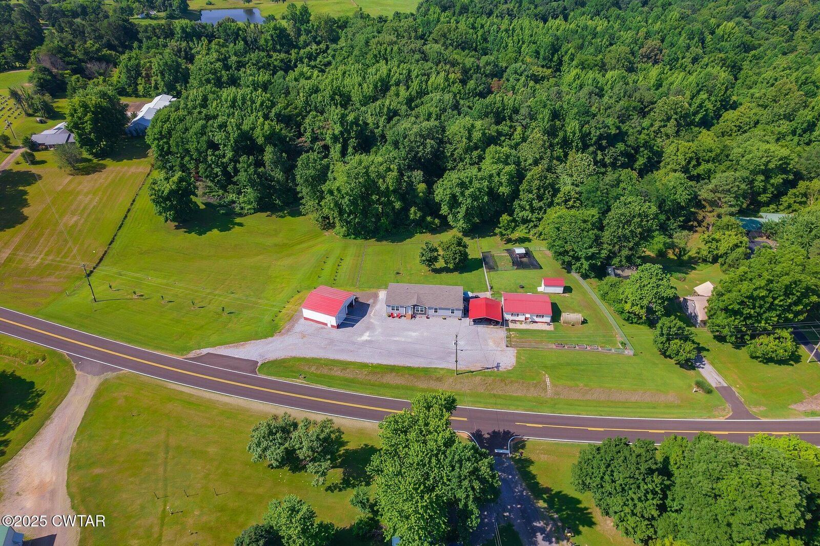 Property Photo: 317 W Hwy 22 TN 38261