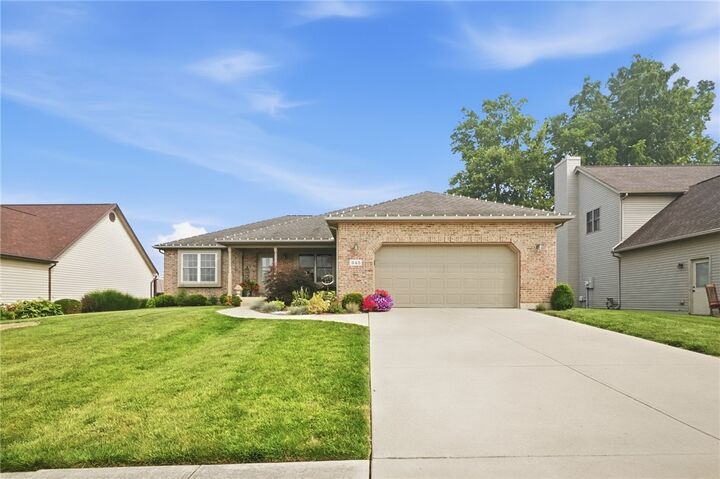 Property Photo: 945 Oak Hill Court OH 45373