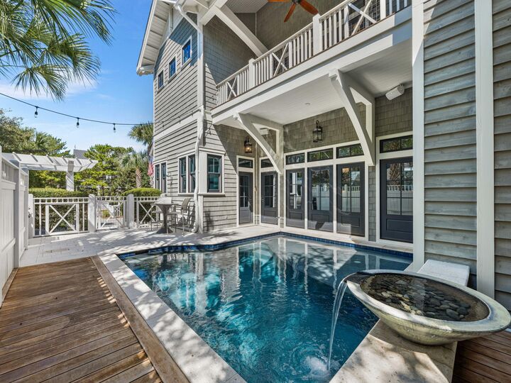 Property Photo: 52 N Shingle Lane FL 32461