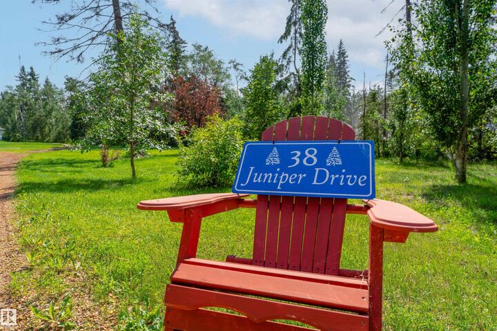 Property Photo:  57108 Rge Road 220 38  AB T0A 2W0 