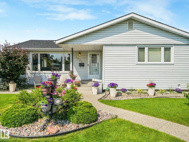 Property Photo: 9528 54 Street NW AB T6B 1H5