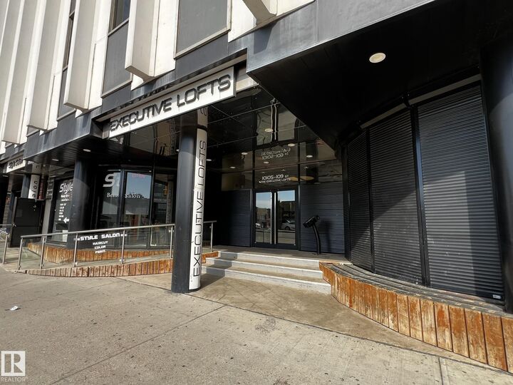 Property Photo:  10105 109 Street NW 702  AB T5J 1M8 