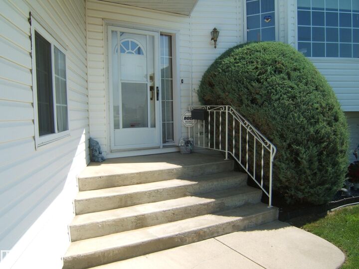 Property Photo:  4737 54A Street  AB T9C 1M9 