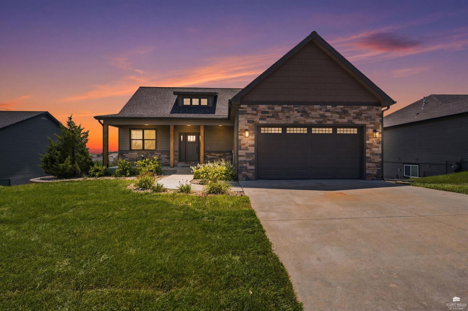 Property Photo:  4517 Lamonte Drive  KS 66503 