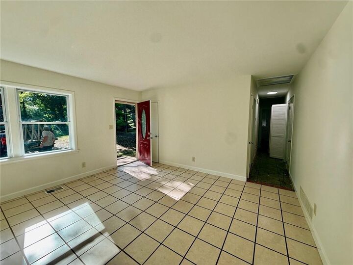Property Photo: 3229 Fern Valley Drive SW GA 30008