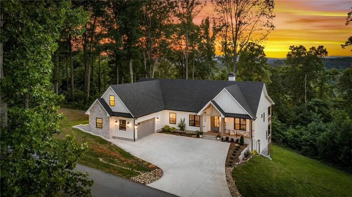 Property Photo:  228 Winding Ridge  GA 30512 
