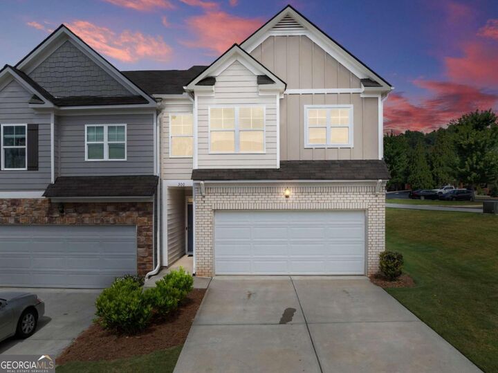 Property Photo:  300 Stoneybrook Court  GA 30533 