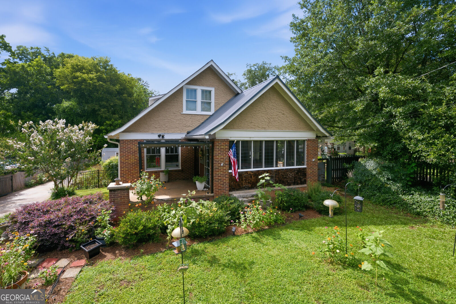 Property Photo:  340 King Avenue  GA 30606 