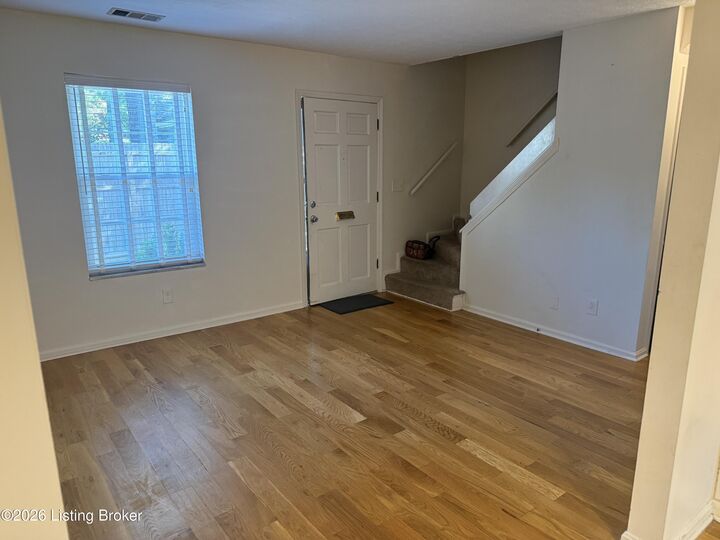 Property Photo: 202 S Galt Ave Apt 5 KY 40206