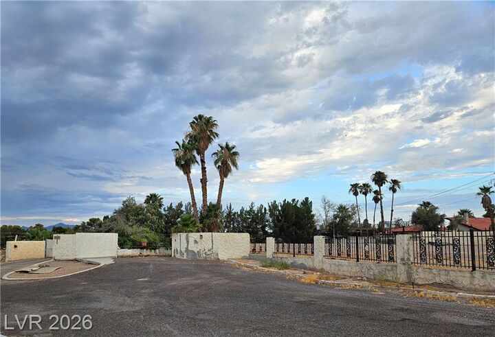 Property Photo:  3115 East Viking Road  NV 89121 